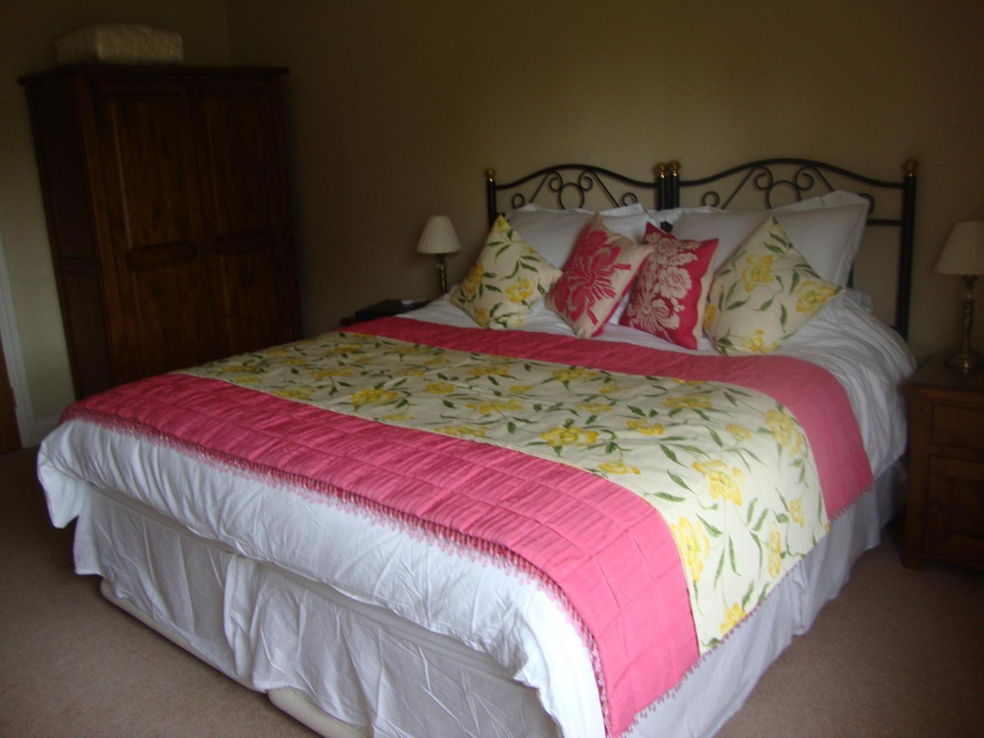 The Paddock Bed and Breakfast Haverfordwest Εξωτερικό φωτογραφία